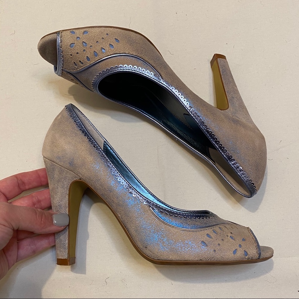 Linea Paolo Peep Toe Pumps